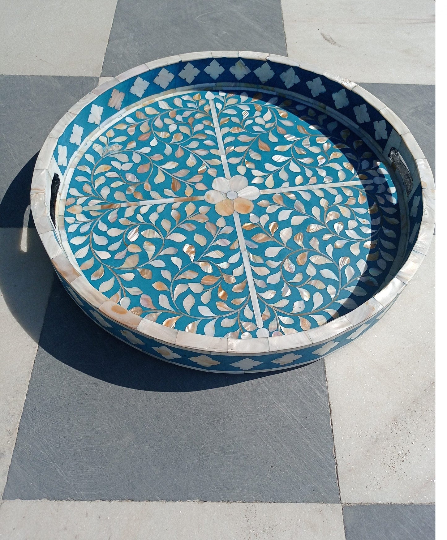 Handmade Customized Mother of Pearl Round Serving Tray