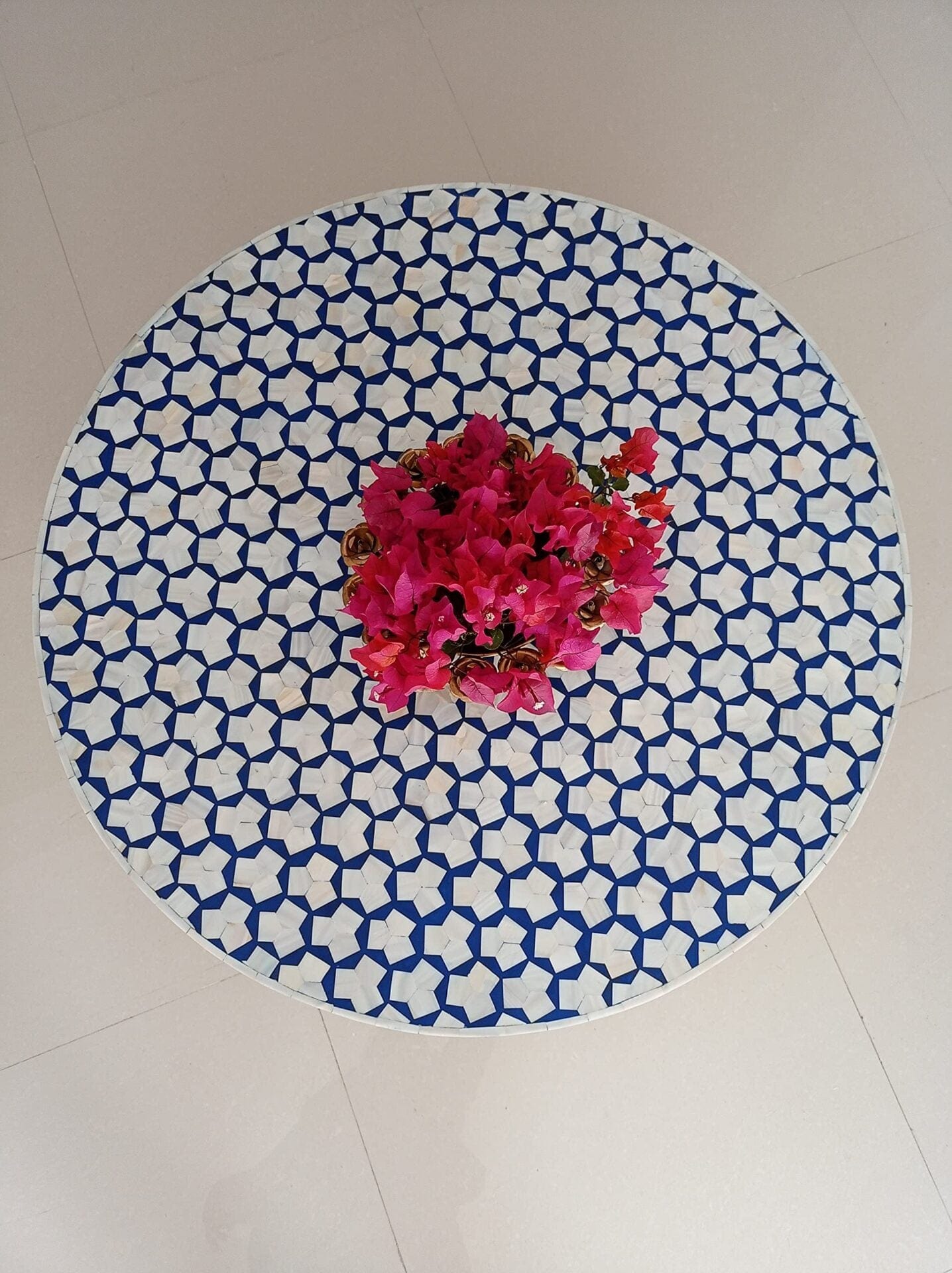 Handmade Customized Mother of Pearl Round Coffee table