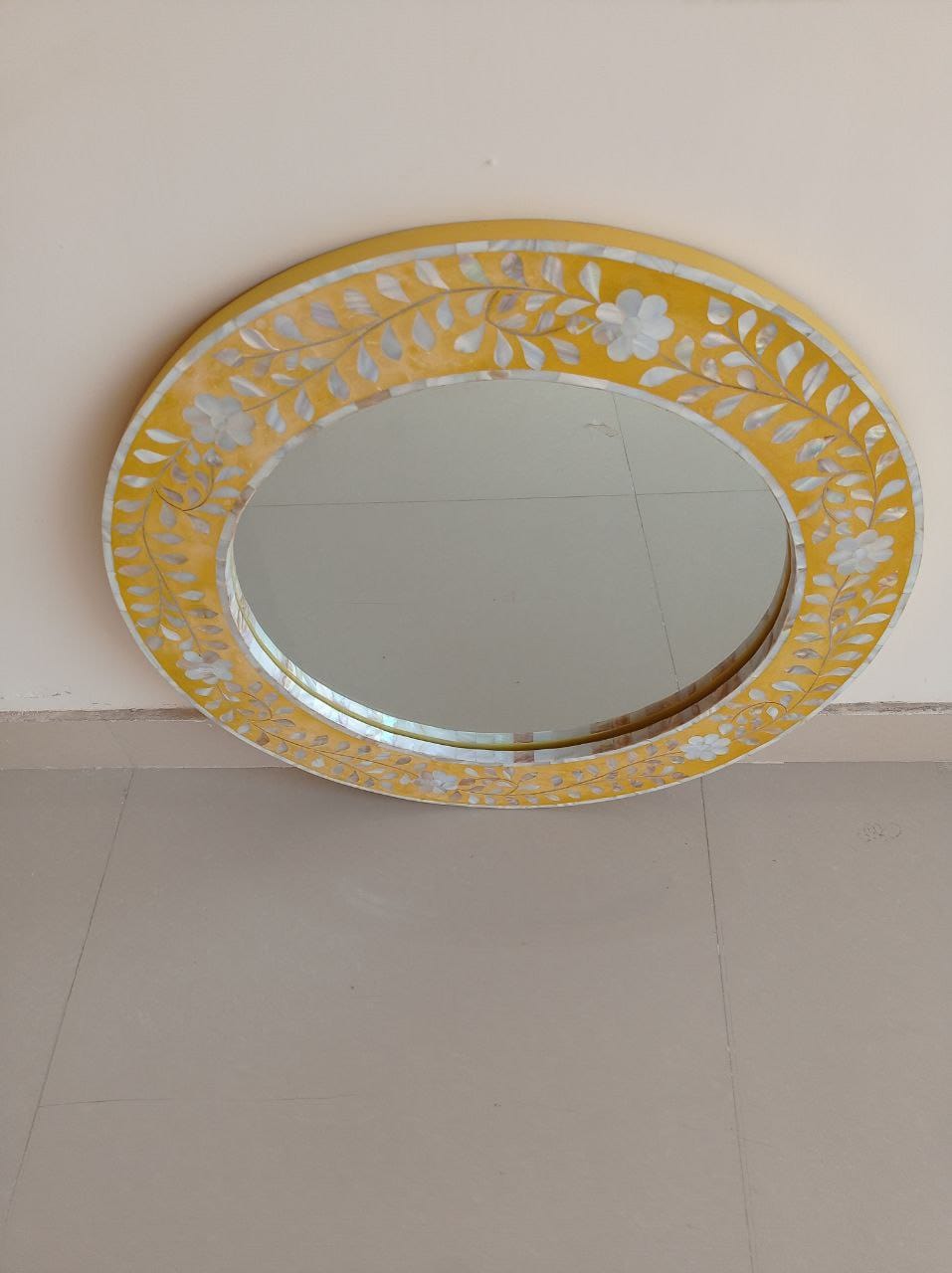 Handmade Customized Mother of Pearl Round Mirror Frame